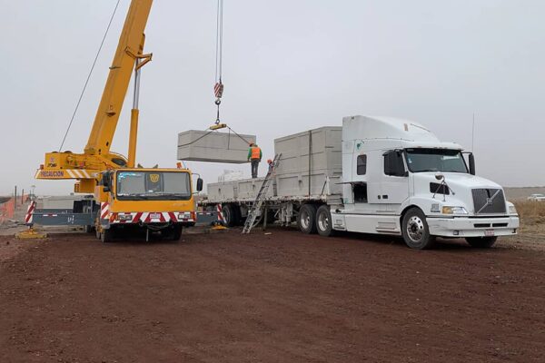 descarga de cisterna de concreto